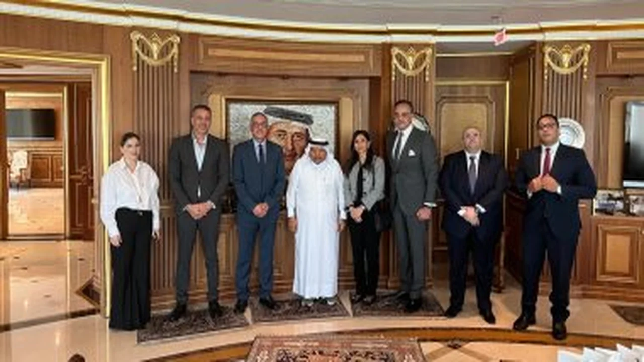 رئيس هيئة الاستثمار يعزز التعاون مع رابطة رجال الأعمال القطريين لتعميق الشراكات الاقتصادية